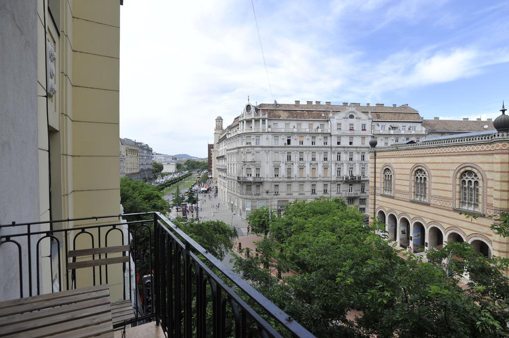 Synagogue Dream Home In The Center Budapest Exteriör bild