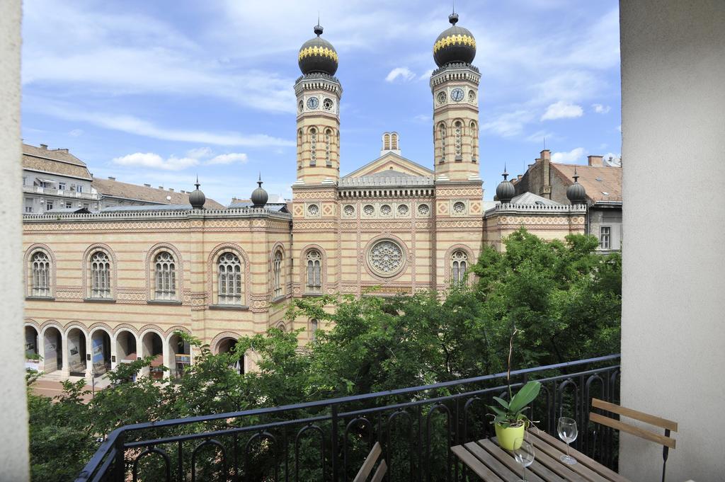 Synagogue Dream Home In The Center Budapest Exteriör bild